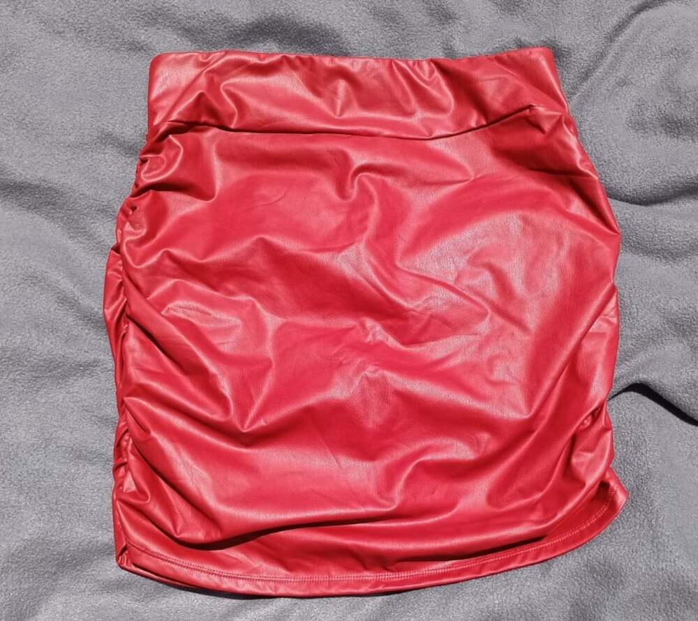 Halara NWT Large Red Scrunch Sides Ruched Mini Skirt Going Out Party Casual